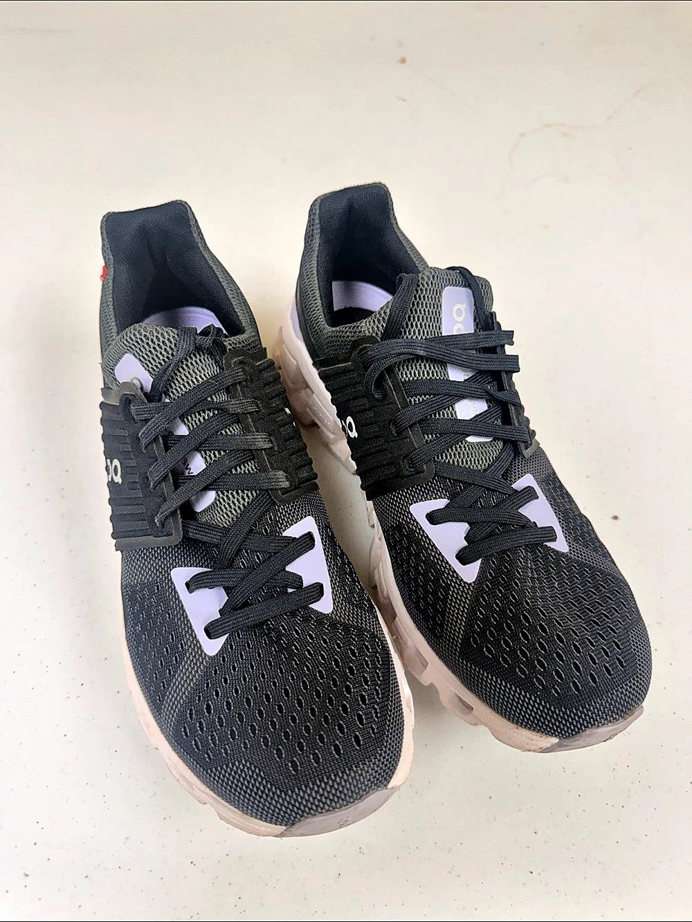 On Women's Black & Purple Athletic Shoes